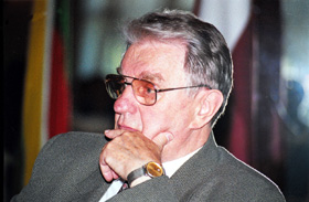 MA2.JPG (28210 BYTES)