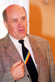 BA3.JPG (30414 BYTES)