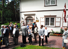 CA6.JPG (47982 BYTES)