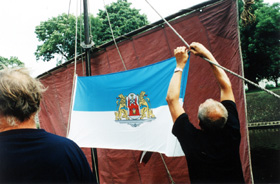 LAIVA1.JPG (35565 BYTES)