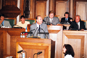 21F.JPG (85205 BYTES)