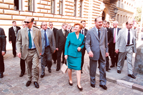 29F.JPG (86729 BYTES)