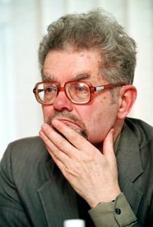 KLOTINS-A.JPG (38606 BYTES)