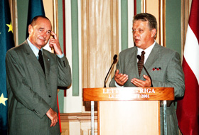 SIRAKS-VIZITE39.JPG (41822 BYTES)