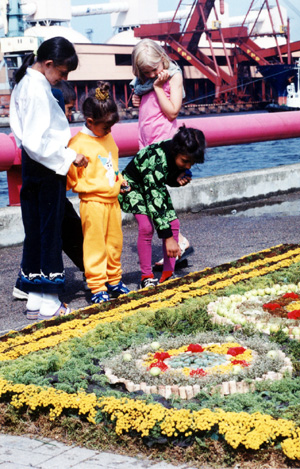 10V.JPG (119152 BYTES)