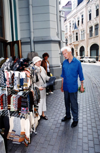 10E.JPG (47335 BYTES)