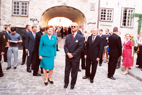 G03.JPG (44121 BYTES)