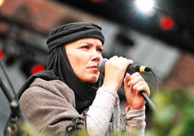 65R.JPG (33301 BYTES)