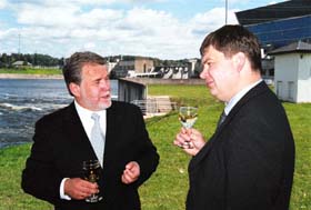 08H.JPG (16324 BYTES)