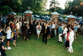 11.JPG (47924 BYTES)