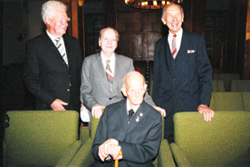 min1.jpg (32437 bytes)