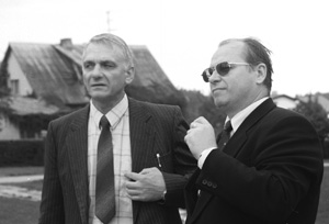 AIZ.JPG (20904 bytes)