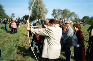 C02.JPG (27764 bytes)