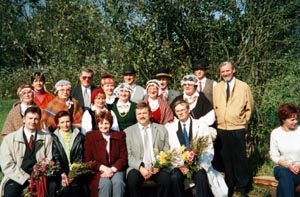 C04.JPG (35271 bytes)