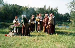 C06.JPG (28932 bytes)