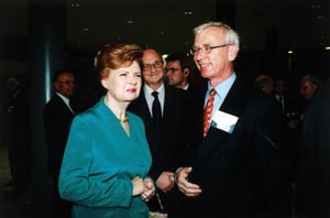 D3.JPG (17257 bytes)