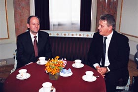 BE1.JPG (21462 bytes)