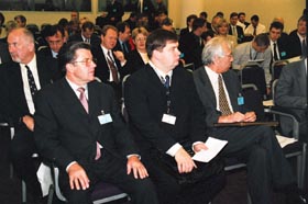 E01.JPG (24522 bytes)