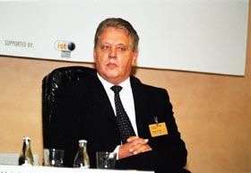 E05.JPG (17674 bytes)