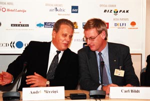 ES1.JPG (25119 bytes)