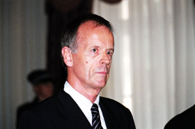 VAC2.JPG (24974 bytes)