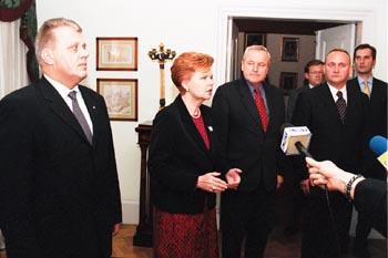 A3.JPG (24685 bytes)