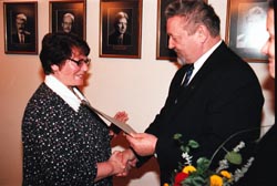 IZ4.JPG (21449 bytes)