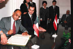 KU.JPG (663648 bytes)