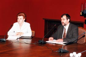 AIZ4.JPG (17602 bytes)