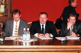 AIZ7.JPG (22794 bytes)