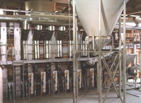 PHOTO003.JPG (25310 bytes)