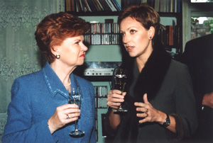 V28.JPG (35346 bytes)