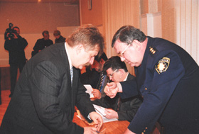 A4.JPG (29976 bytes)