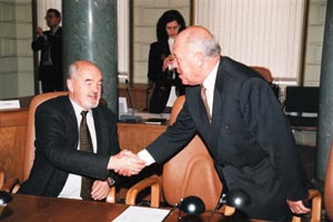 PAD1.JPG (20419 bytes)