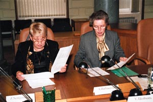 PAD3.JPG (22563 bytes)