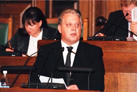 S1.JPG (18563 bytes)