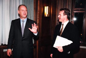 VAC3.JPG (19309 bytes)