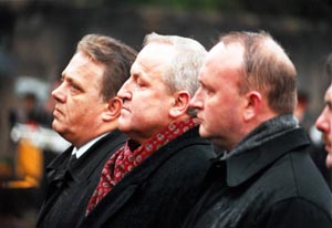 KAPI3.JPG (21201 bytes)