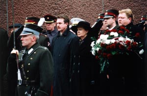 KK2.JPG (23718 bytes)