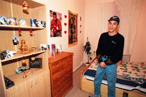 MUC3.JPG (27413 bytes)