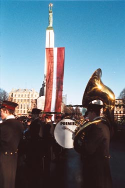 BP4.JPG (23721 bytes)