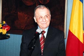 RU05.JPG (19240 bytes)