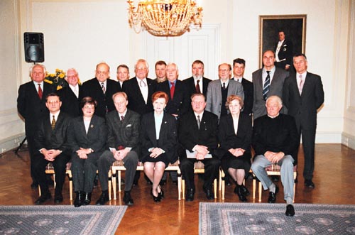 VEST7.JPG (51063 bytes)