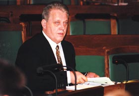 S9.JPG (17470 bytes)