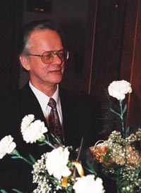 EK2.JPG (21021 bytes)