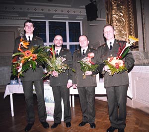 AR8.JPG (34243 bytes)