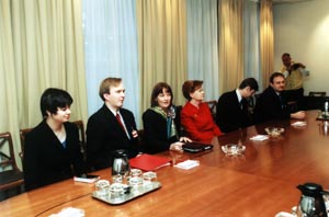 SV04.JPG (23492 bytes)