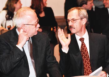 VEST05.JPG (27749 bytes)