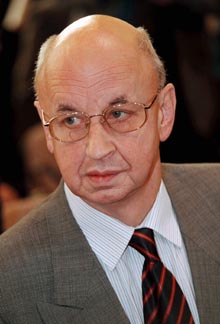 INT1.JPG (21861 bytes)