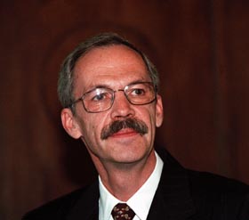 INT3.JPG (16236 bytes)